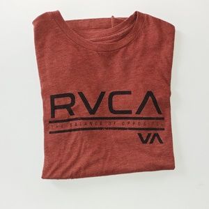 RVCA maroon tee